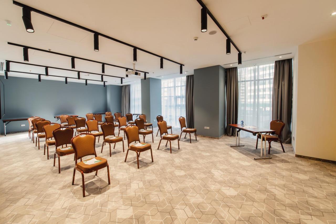 Holiday Inn Bucharest - Times, An Ihg Hotel Exterior foto