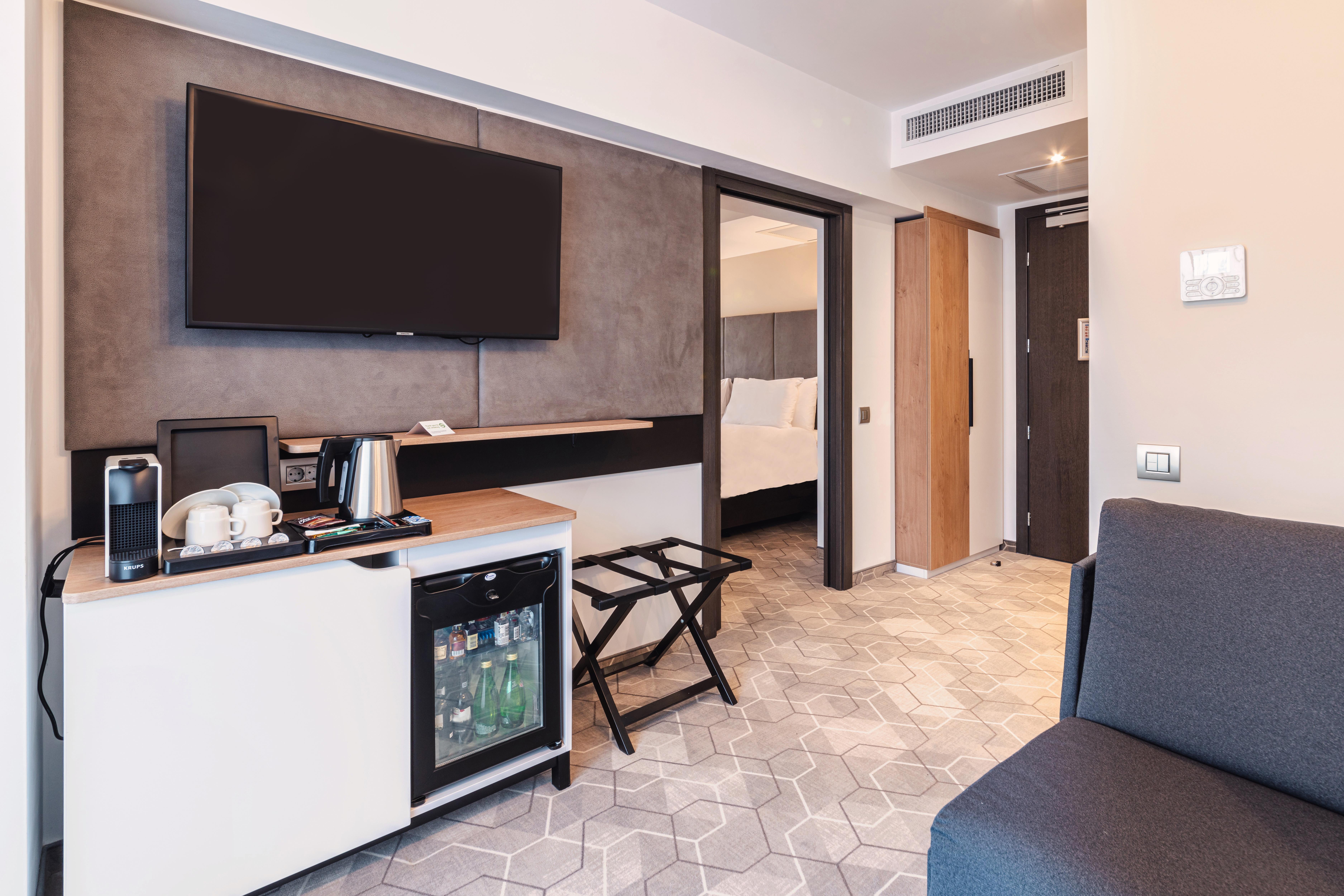 Holiday Inn Bucharest - Times, An Ihg Hotel Exterior foto