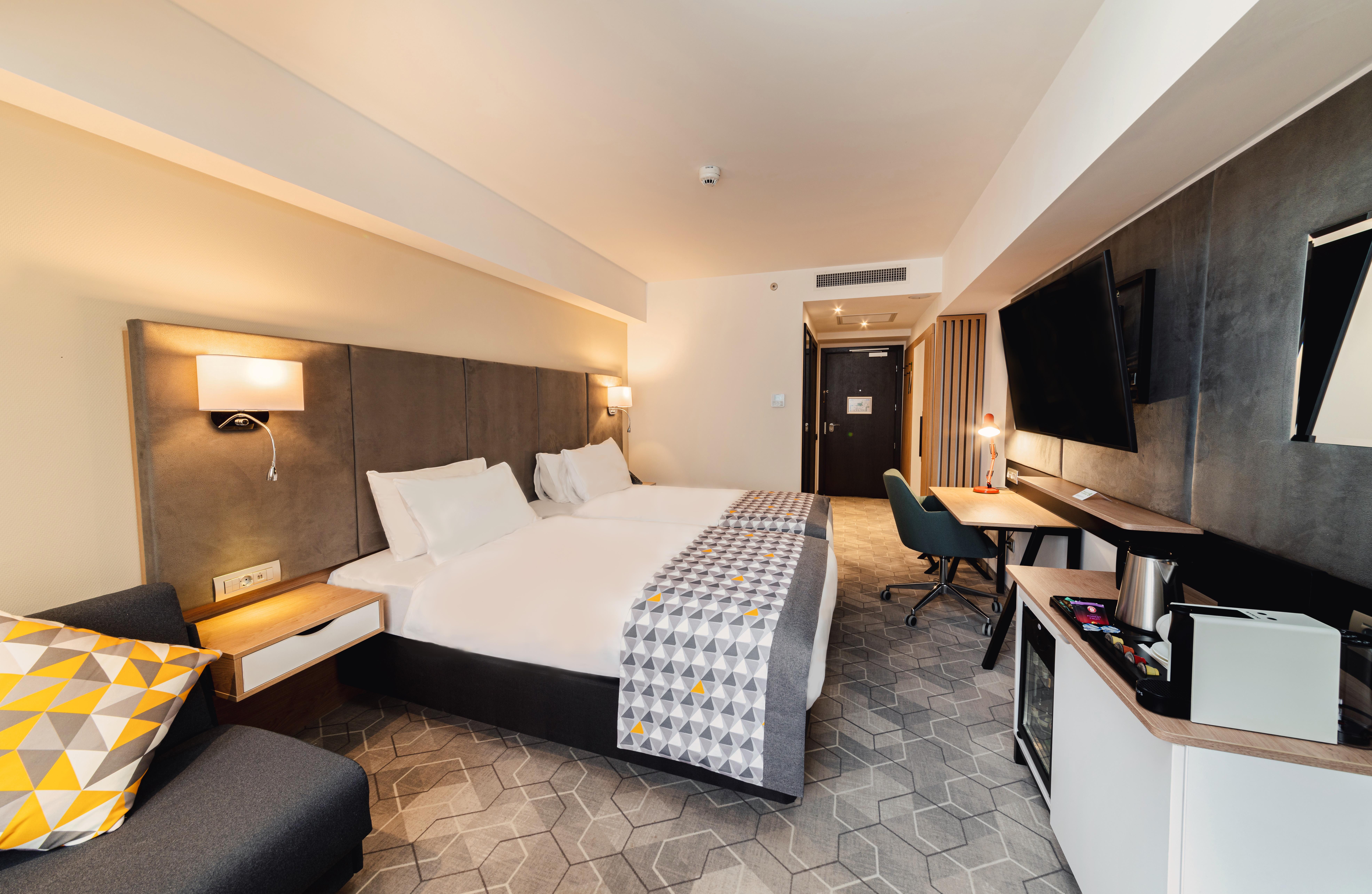Holiday Inn Bucharest - Times, An Ihg Hotel Exterior foto