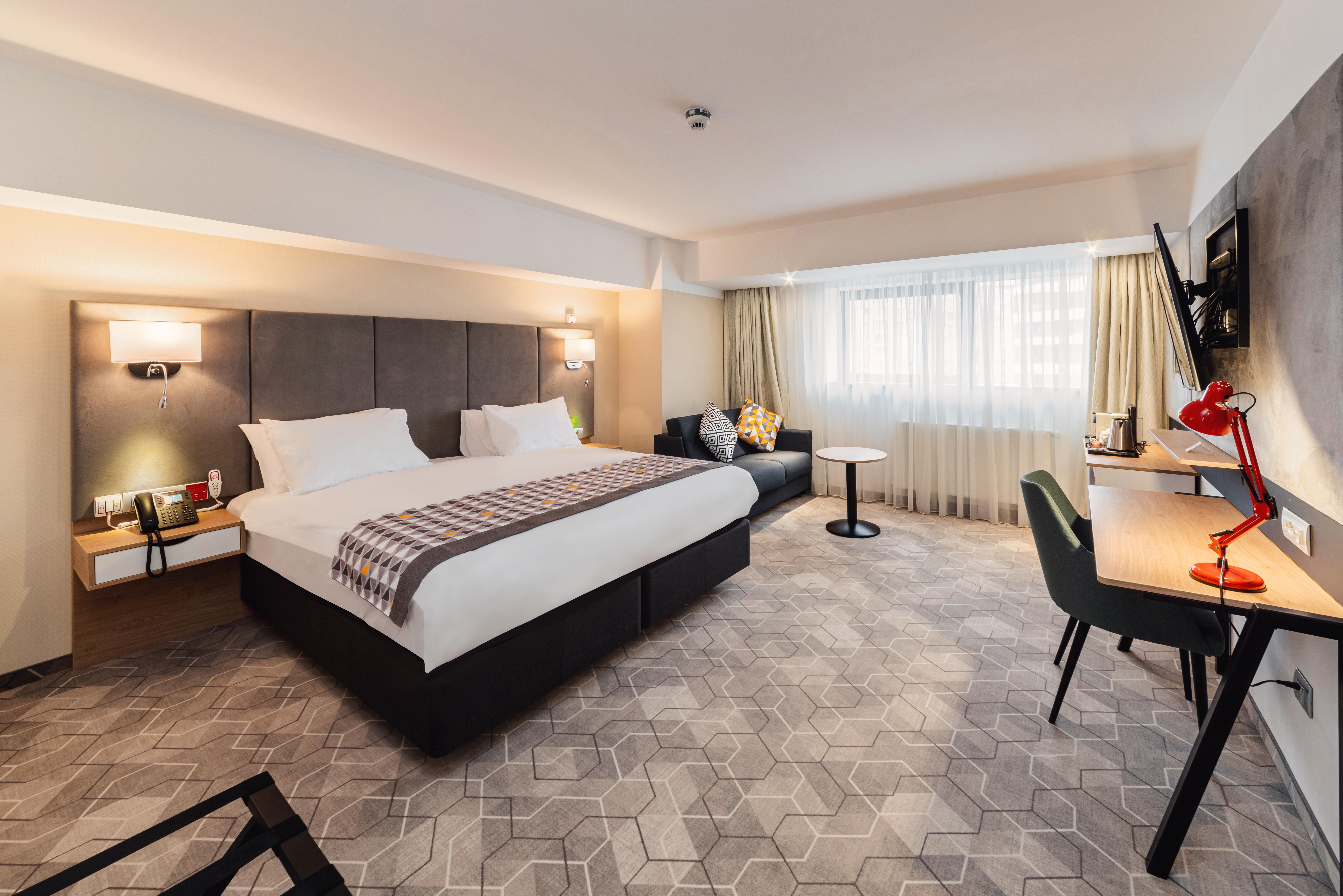 Holiday Inn Bucharest - Times, An Ihg Hotel Exterior foto